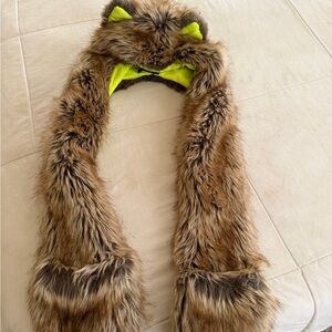 Kids hat/scarf/mittens in one